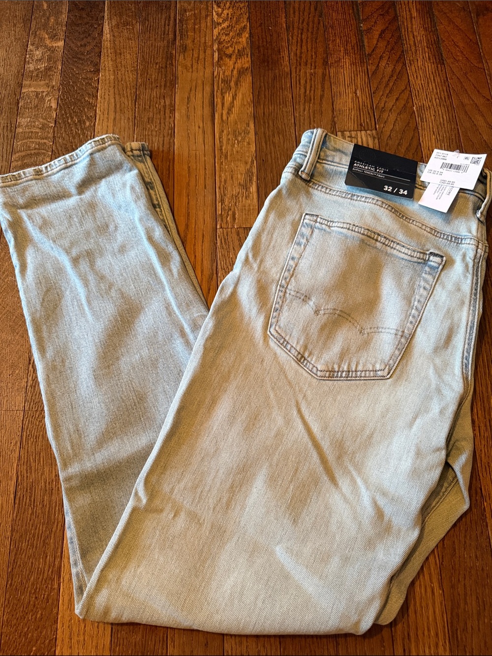 NEW American Eagle Athletic Fit Jeans, Size Mens 32/34